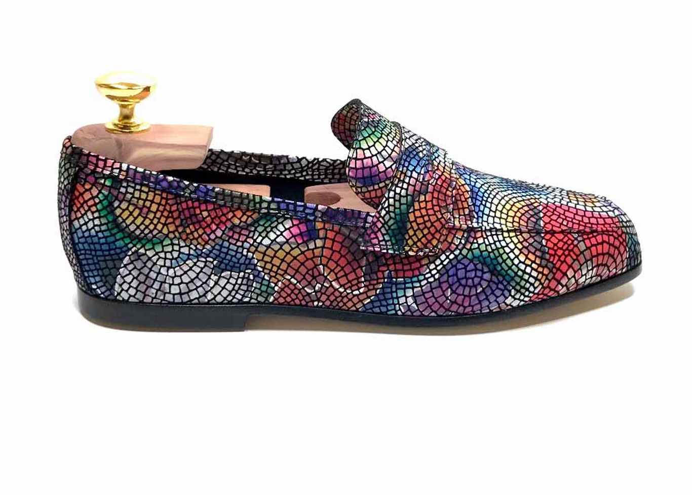 Loafers 'Tasca' in calfskin silkscreened Lawn Black™