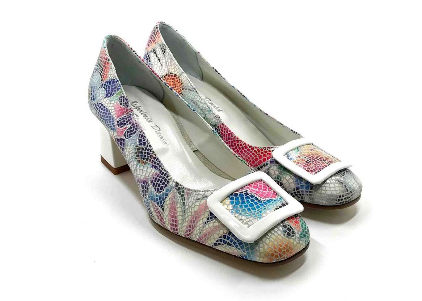 Décolleté Heel 5cm upper in Leather silkscreened Lawn White, heel and buckle in White calfskin