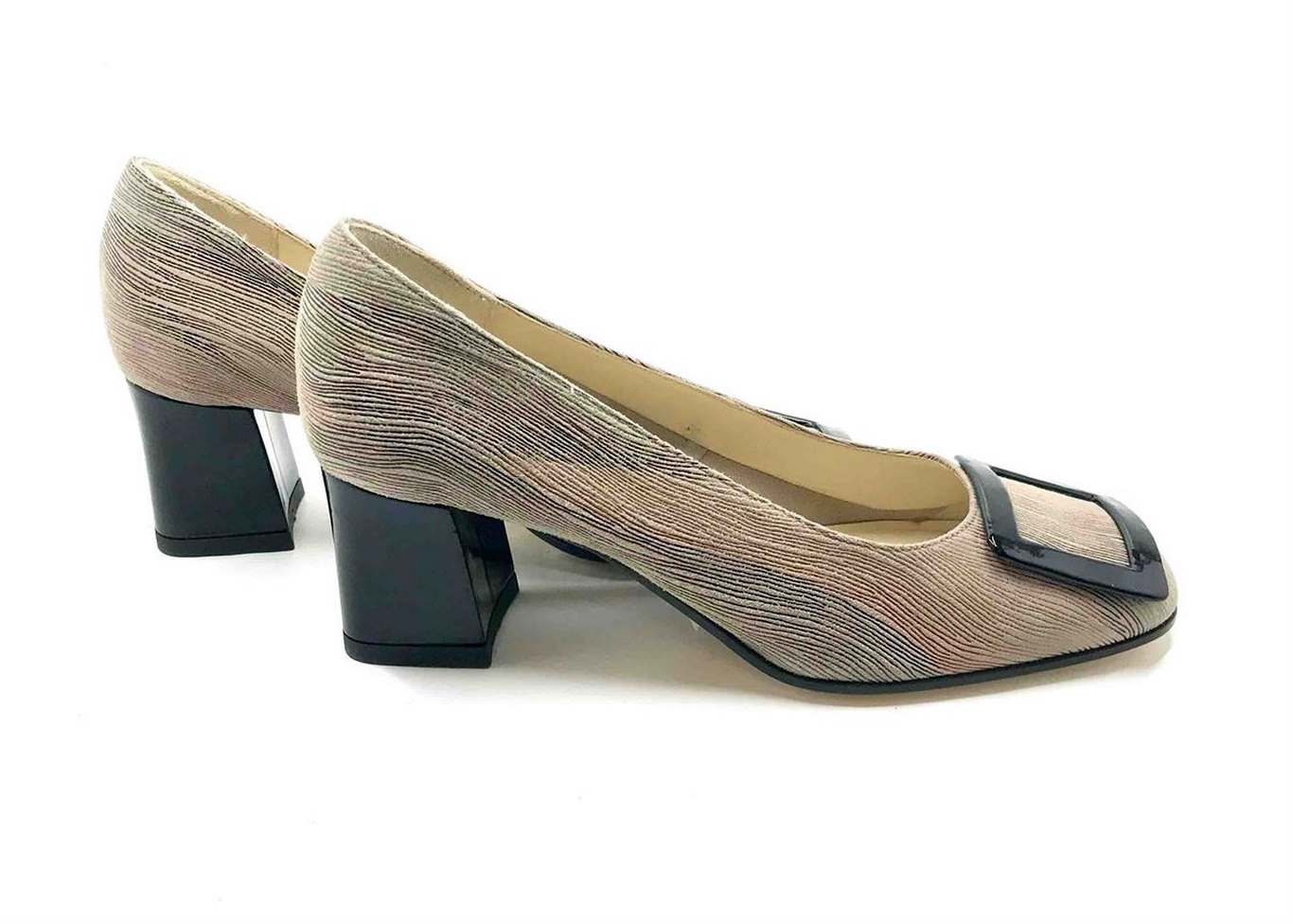 Décolleté Heel 5cm upper in Leather silkscreened Brachet Nocciola, heel and buckle in Black Patent Leather