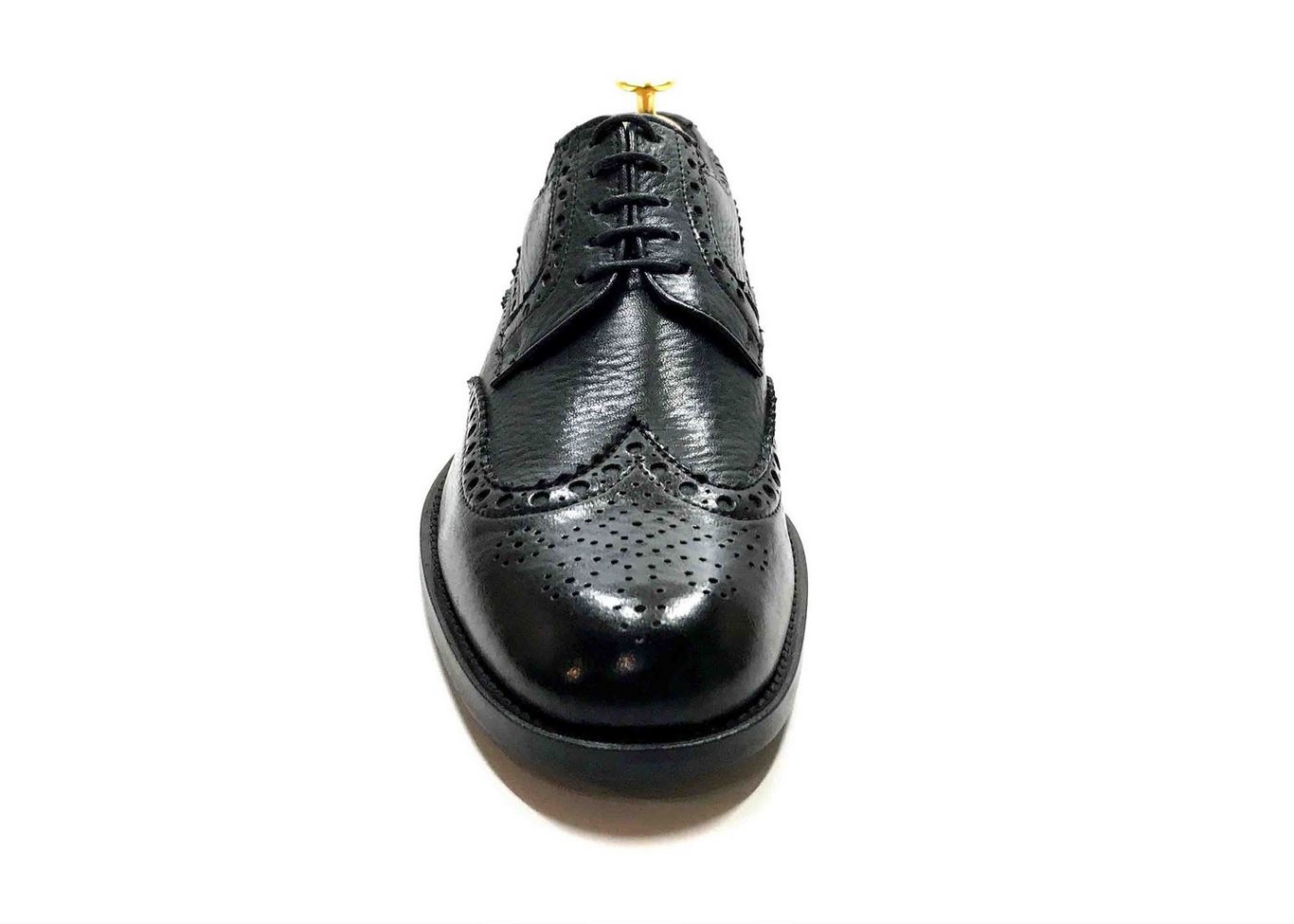 Comfort Laced with removable insoles in Black Canadian moose leather
