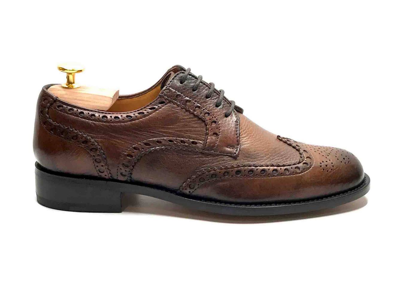 Comfort Laced with removable insoles in Brown Canadian moose leather