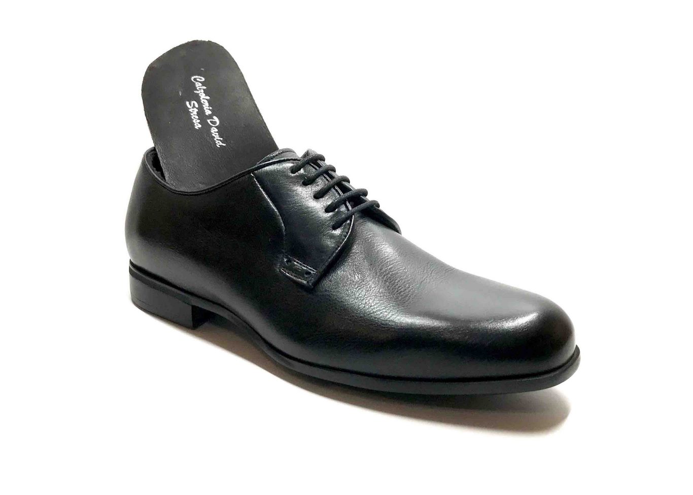 Comfort Laced with removable insoles in Black leather